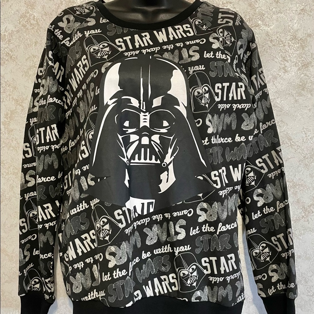 Star Wars Junior Size Medium 7/9 Pull Over Sweatshirt Darth Vader Wording